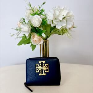 Tory Burch 67307 Britten Mini Zip Card Coin Leather Wallet IN ROYAL NAVY